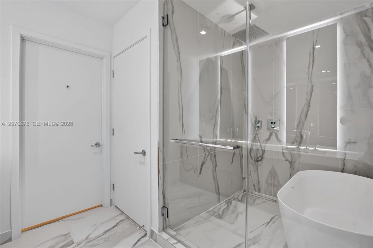1400 Biscayne Boulevard , Unit 1605, Miami, FL 33132 Photo