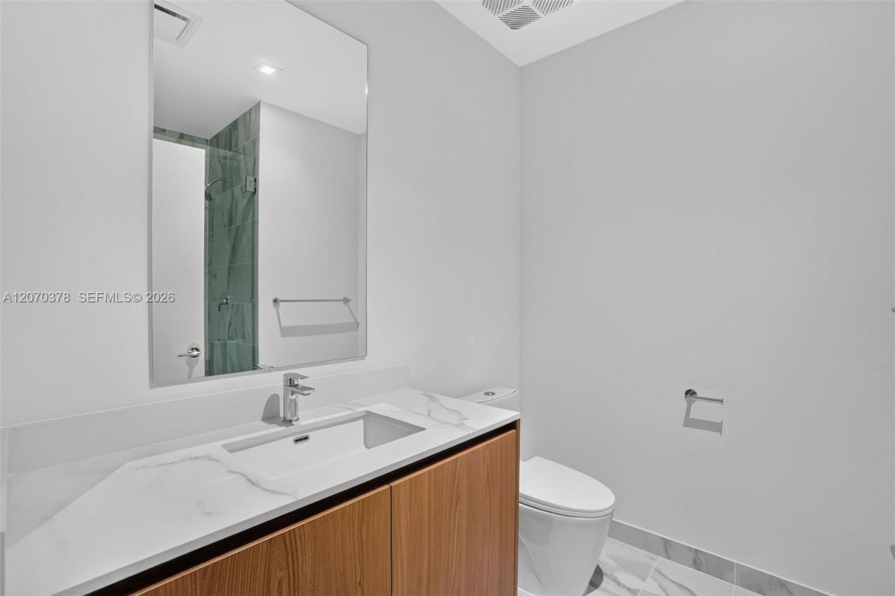 1400 Biscayne Boulevard , Unit 1605, Miami, FL 33132 Photo