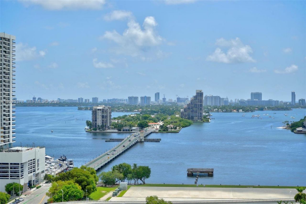 1400 Biscayne Boulevard , Unit 1605, Miami, FL 33132 Photo