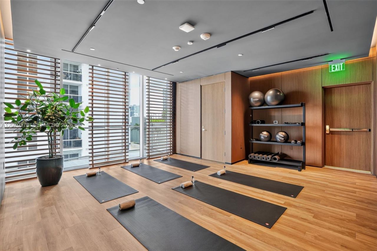 1400 Biscayne Boulevard , Unit 1605, Miami, FL 33132 Photo