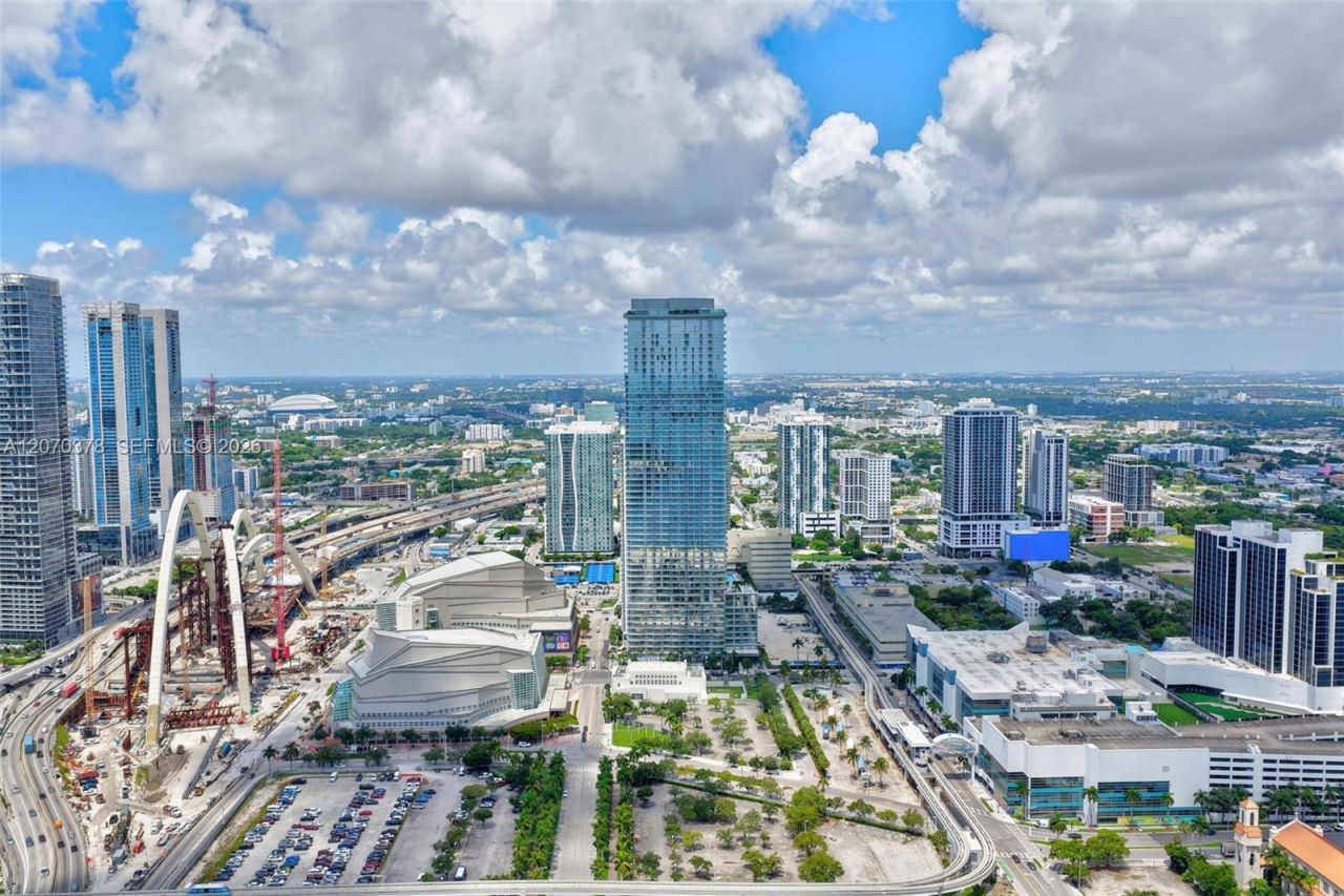 1400 Biscayne Boulevard , Unit 1605, Miami, FL 33132 Photo