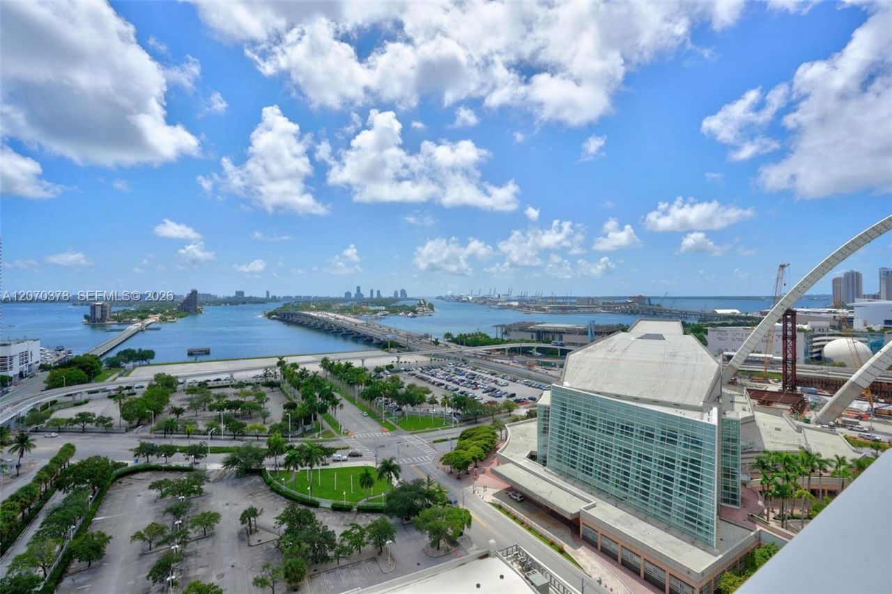 1400 Biscayne Boulevard , Unit 1605, Miami, FL 33132 Photo