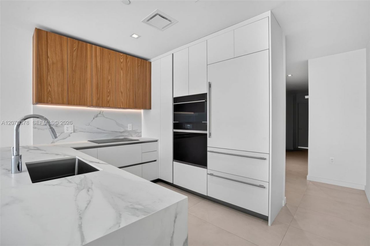 1400 Biscayne Boulevard , Unit 1605, Miami, FL 33132 Photo