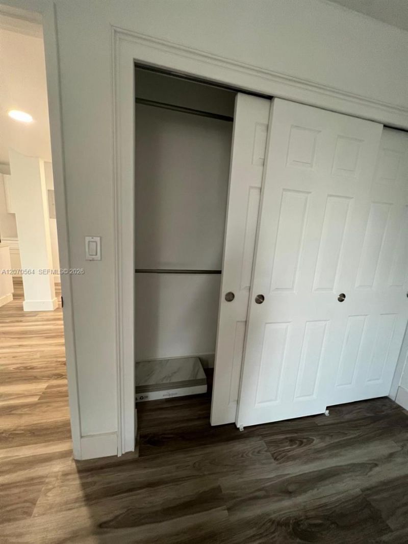 310 Fontainebleau Blvd , Unit 204, Miami, FL 33172 Photo