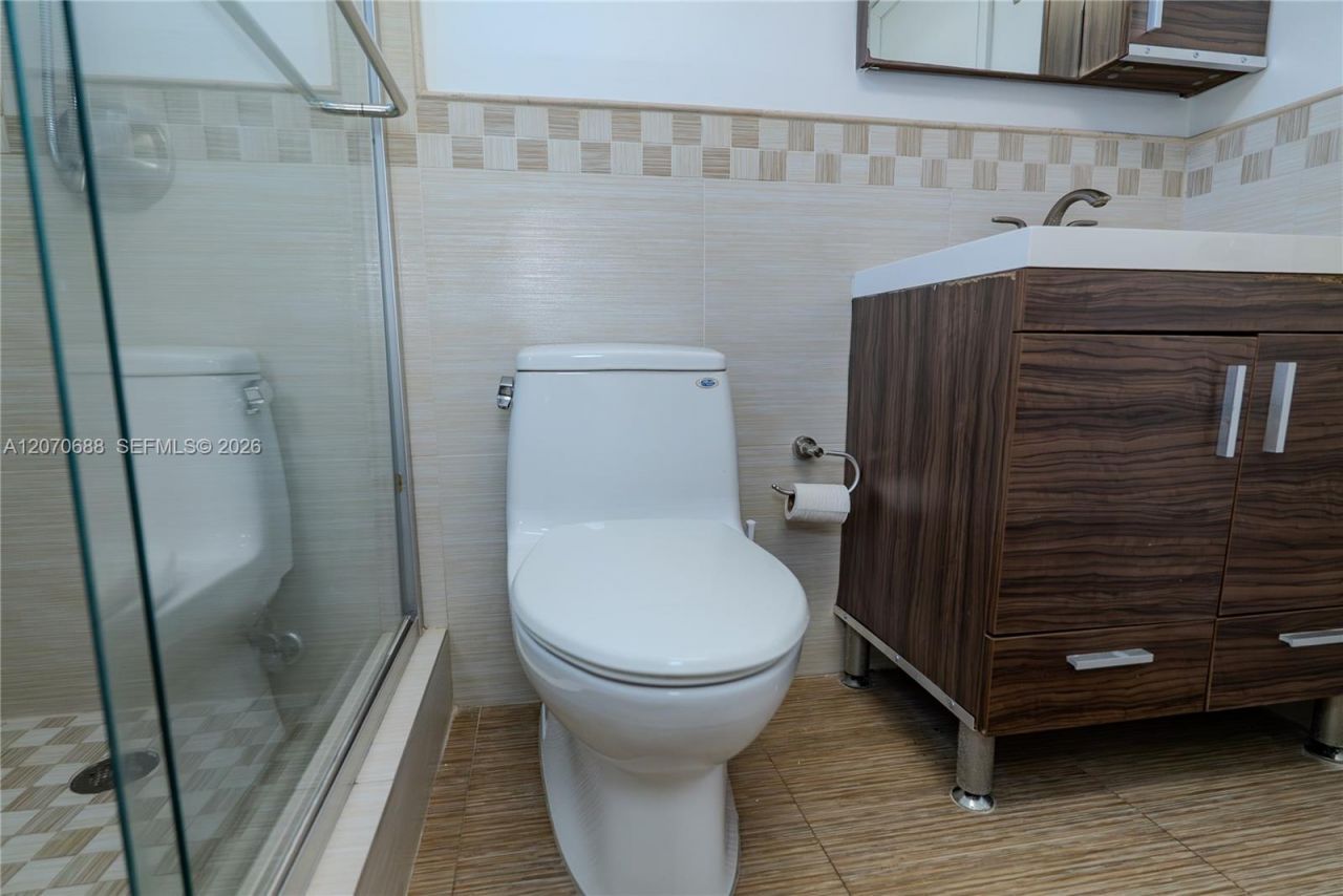 921 Jefferson Ave, Unit 3C, Miami Beach, FL 33139 Photo