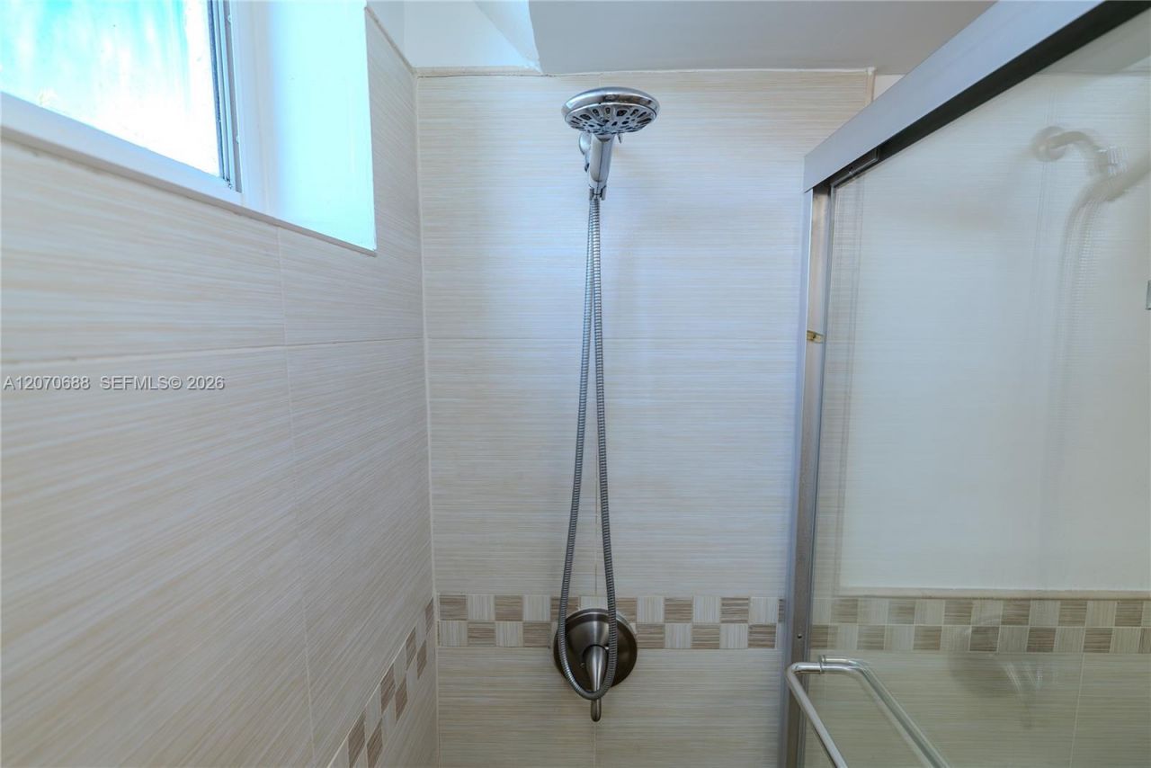 921 Jefferson Ave, Unit 3C, Miami Beach, FL 33139 Photo