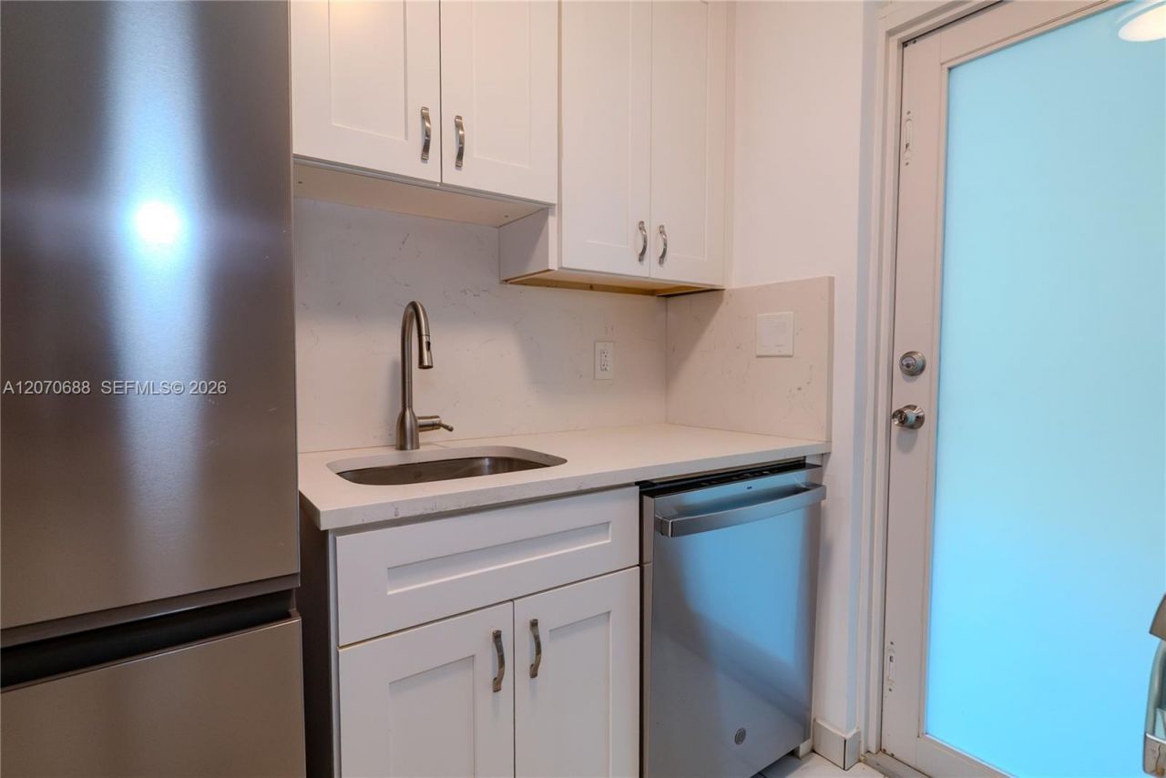 921 Jefferson Ave, Unit 3C, Miami Beach, FL 33139 Photo