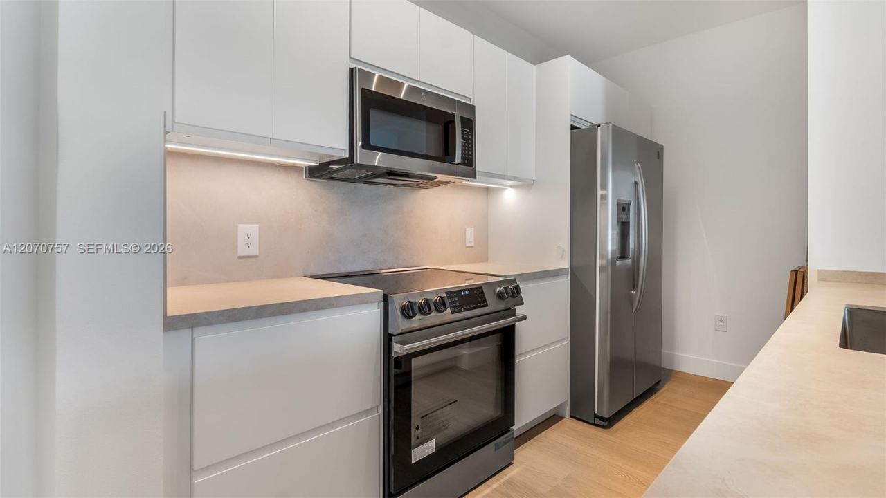 951 Brickell Ave, Unit 3801, Miami, FL 33131 Photo