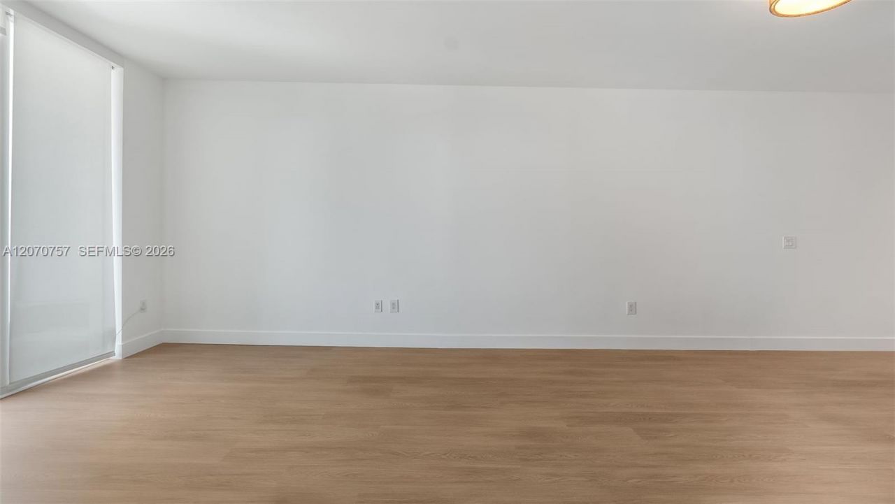 951 Brickell Ave, Unit 3801, Miami, FL 33131 Photo
