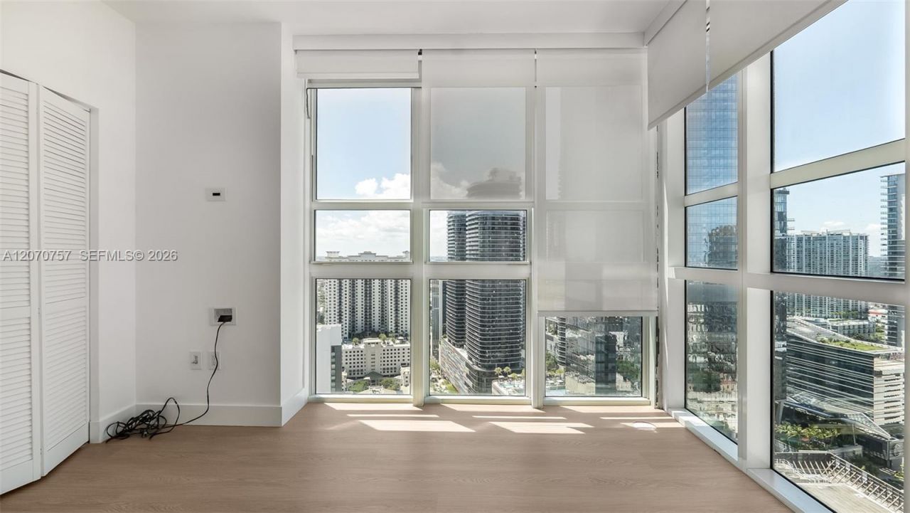 951 Brickell Ave, Unit 3801, Miami, FL 33131 Photo