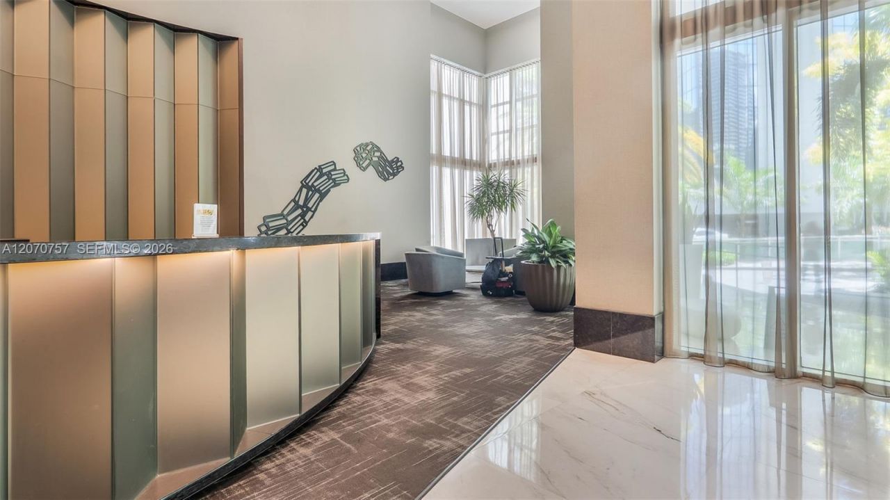 951 Brickell Ave, Unit 3801, Miami, FL 33131 Photo