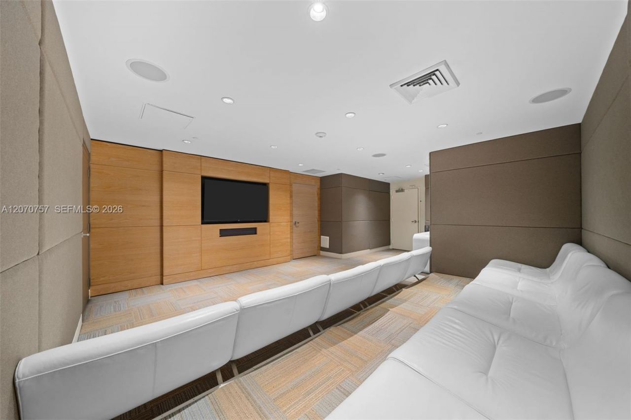 951 Brickell Ave, Unit 3801, Miami, FL 33131 Photo