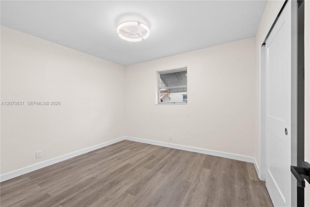 3561 NW 41st St , Lauderdale Lakes, FL 33309 Photo