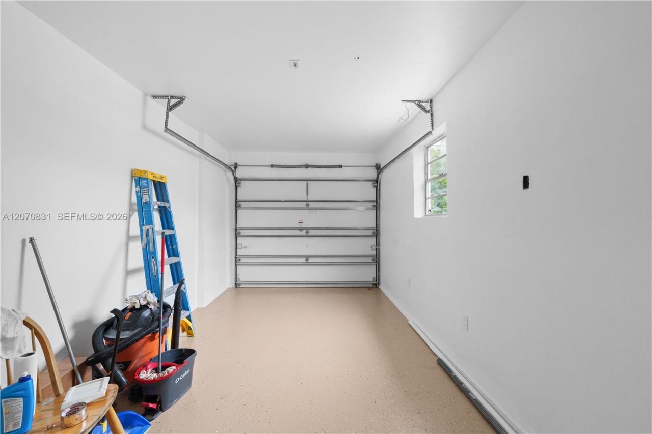 3561 NW 41st St , Lauderdale Lakes, FL 33309 Photo