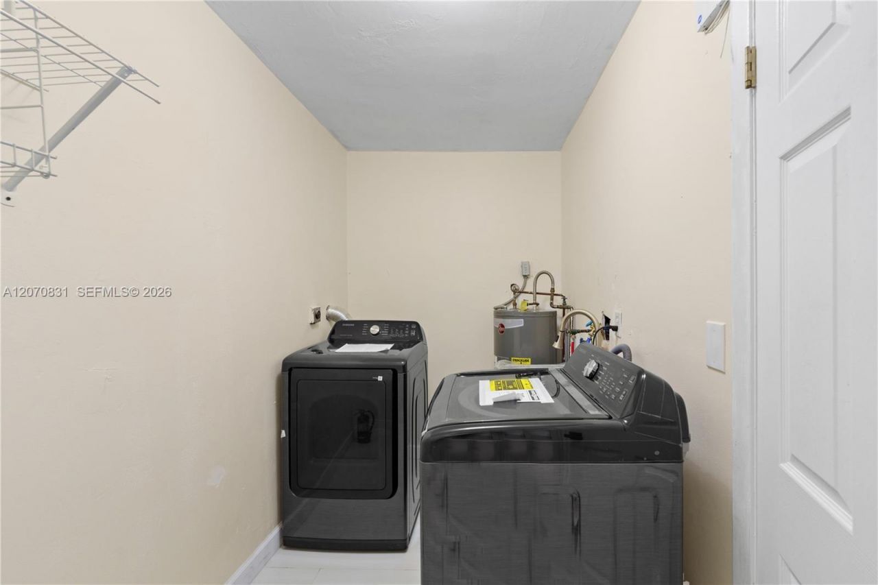 3561 NW 41st St , Lauderdale Lakes, FL 33309 Photo