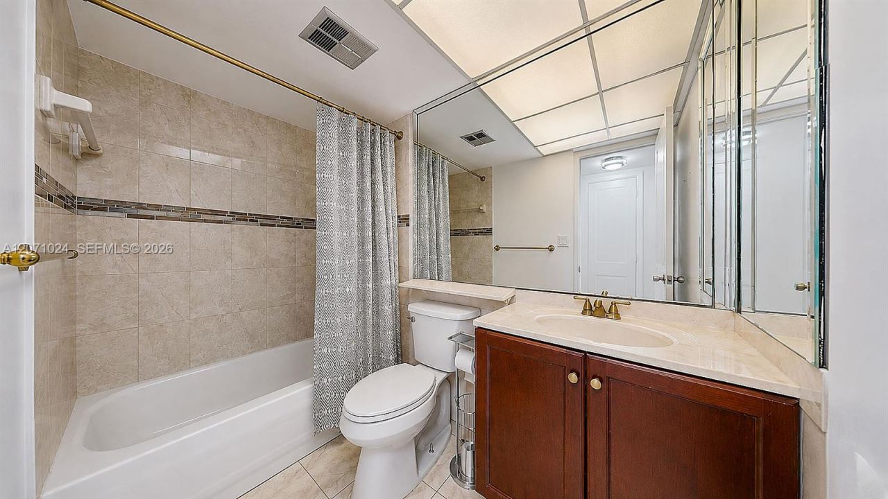 8500 Sunrise Lakes Blvd , Unit 201, Sunrise, FL 33322 Photo