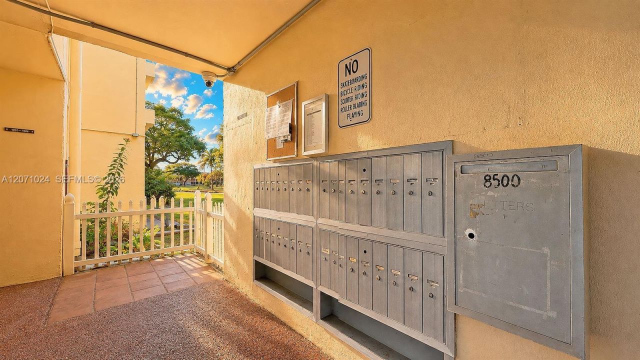 8500 Sunrise Lakes Blvd , Unit 201, Sunrise, FL 33322 Photo