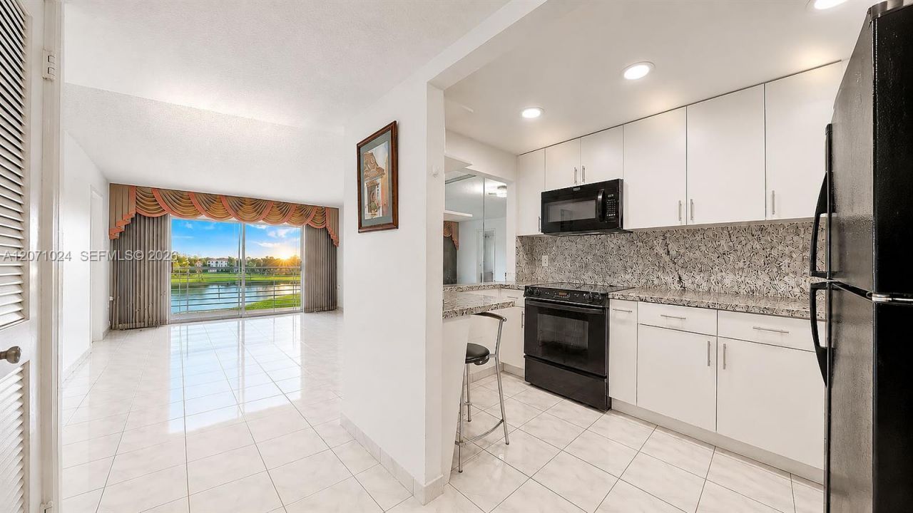 8500 Sunrise Lakes Blvd , Unit 201, Sunrise, FL 33322 Photo