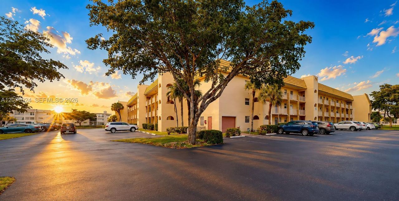 8500 Sunrise Lakes Blvd , Unit 201, Sunrise, FL 33322 Photo