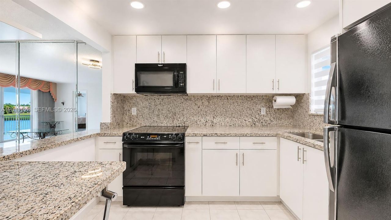 8500 Sunrise Lakes Blvd , Unit 201, Sunrise, FL 33322 Photo