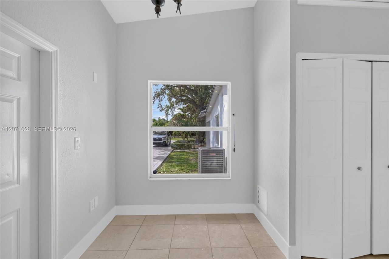 10890 SW 95th St, Miami, FL 33176 Photo