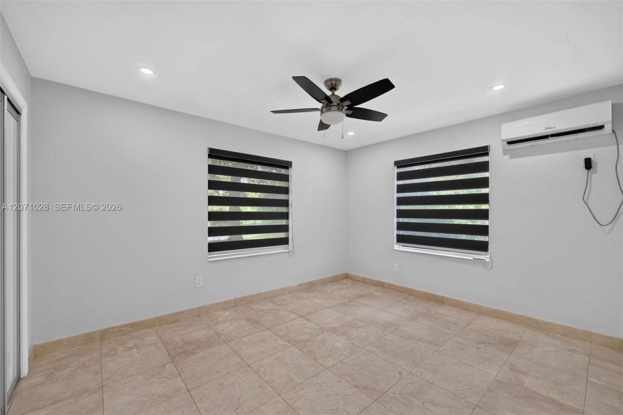 10890 SW 95th St, Miami, FL 33176 Photo