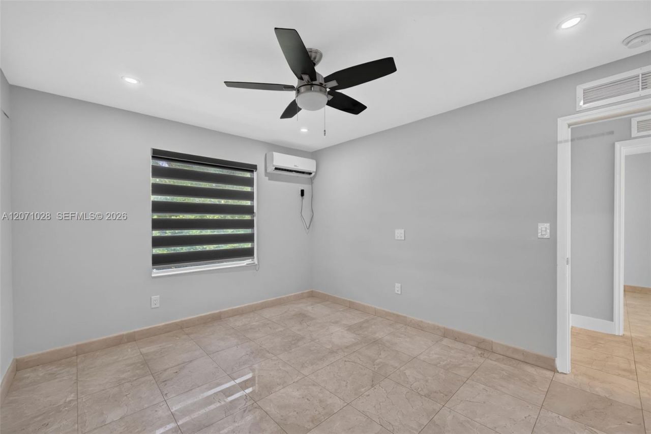 10890 SW 95th St, Miami, FL 33176 Photo