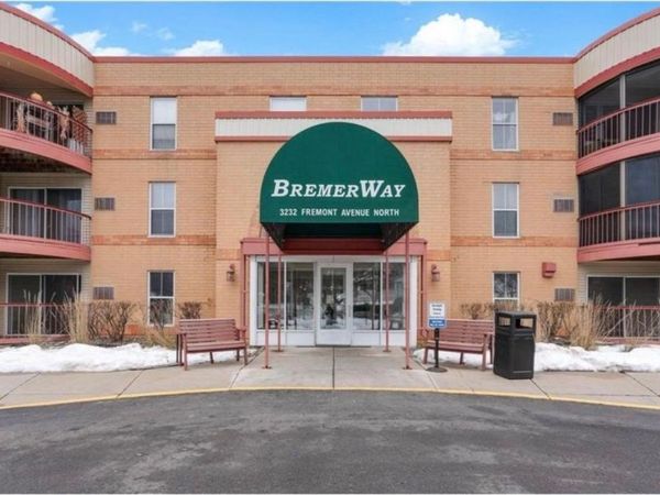 3232 Fremont Avenue N, Unit 215, Minneapolis, MN 55412