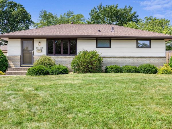 10006 Chicago Avenue S, Bloomington, MN 55420