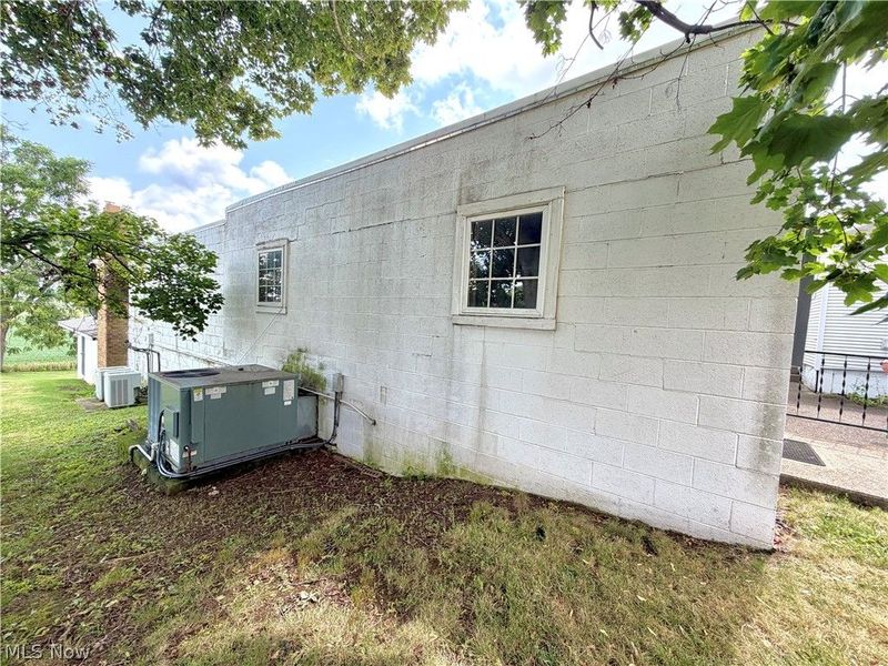 211 Yoder Avenue NE, Sugarcreek, OH 44681 Photo 37
