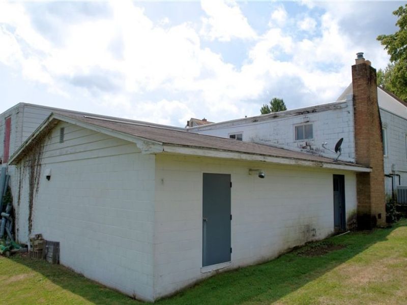 211 Yoder Avenue NE, Sugarcreek, OH 44681 Photo 38