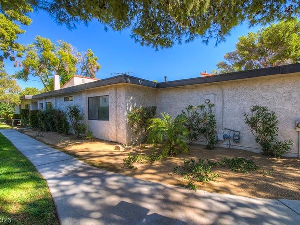 2574 Pera Circle , Las Vegas, NV 89121