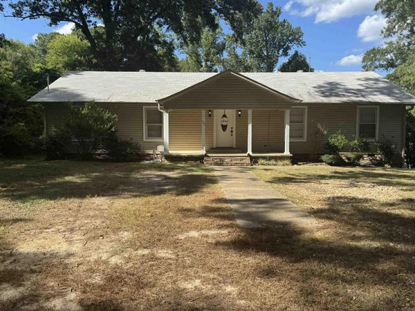 526 E 47th, El Dorado, AR 71730