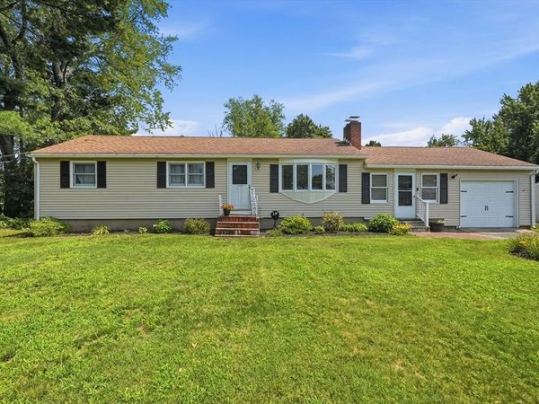 25 Paulson Dr, West Springfield, MA 01089