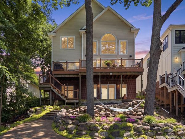 3962 Highcrest Drive, Genoa Township, Mi 48116