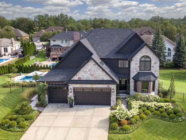 20642 Orchard Court, Frankfort, IL 60423
