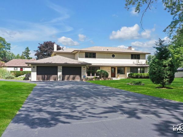 124 E Monterey Avenue , Schaumburg, IL 60193