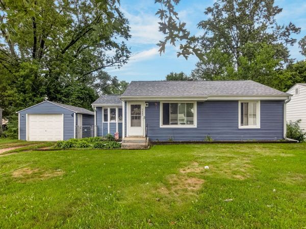 7407 ROGERS Street , Machesney Park, IL 61115