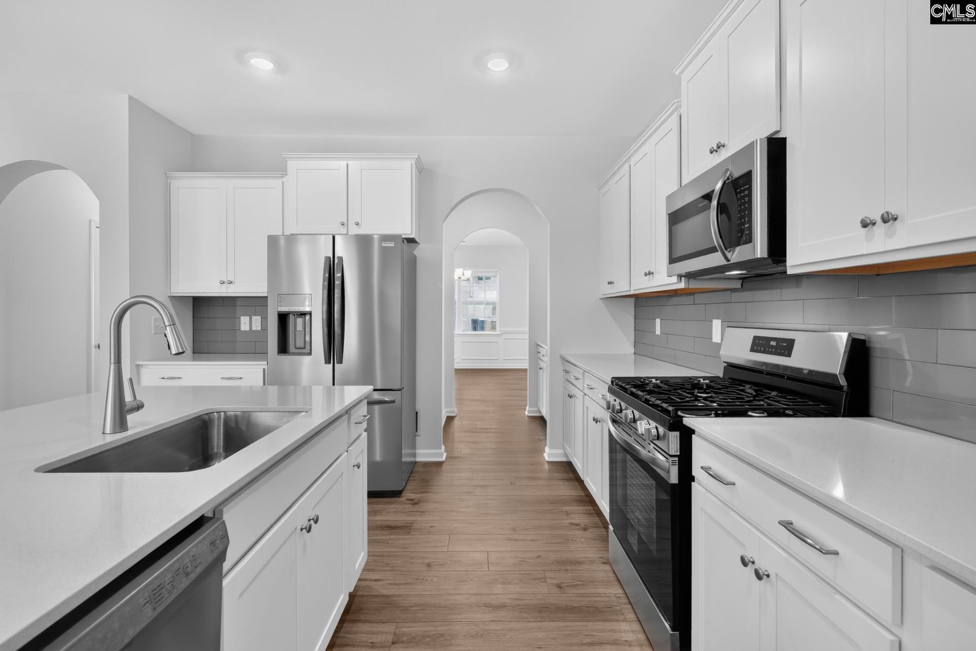 271 Foxglade Drive Photo 8