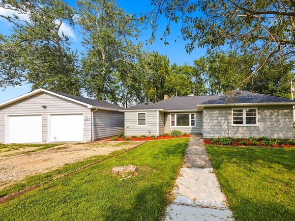415 Hopkins Street, Jesup, IA 50648