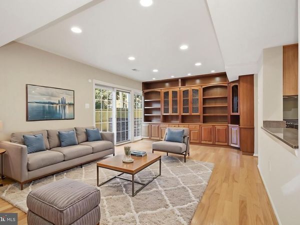 6426 HOLLINS DRIVE, BETHESDA, MD 20817