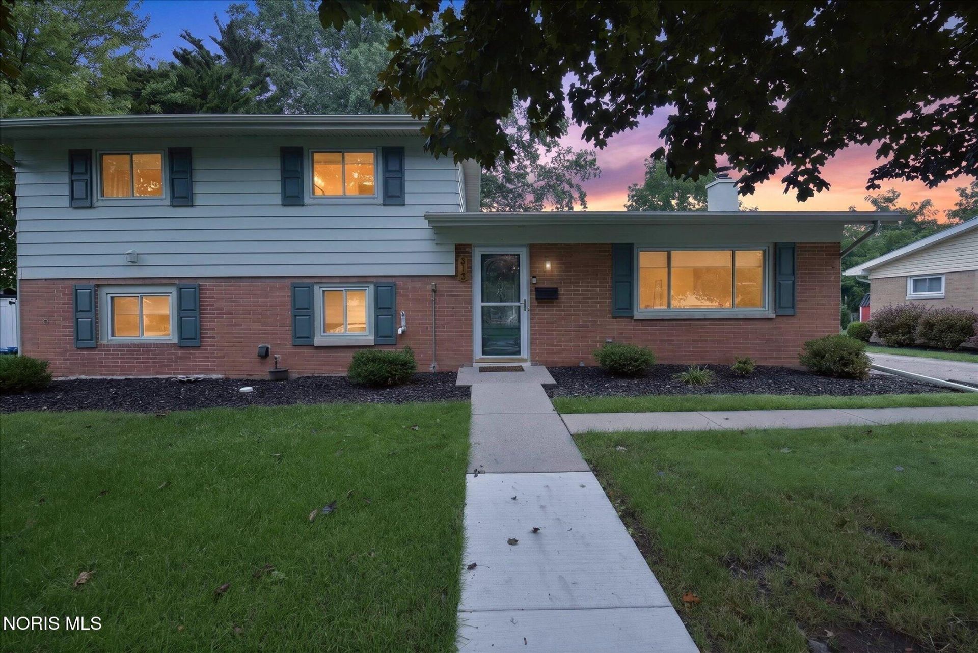 513 Mcintyre Lane, Maumee, OH 43537 Main Photo