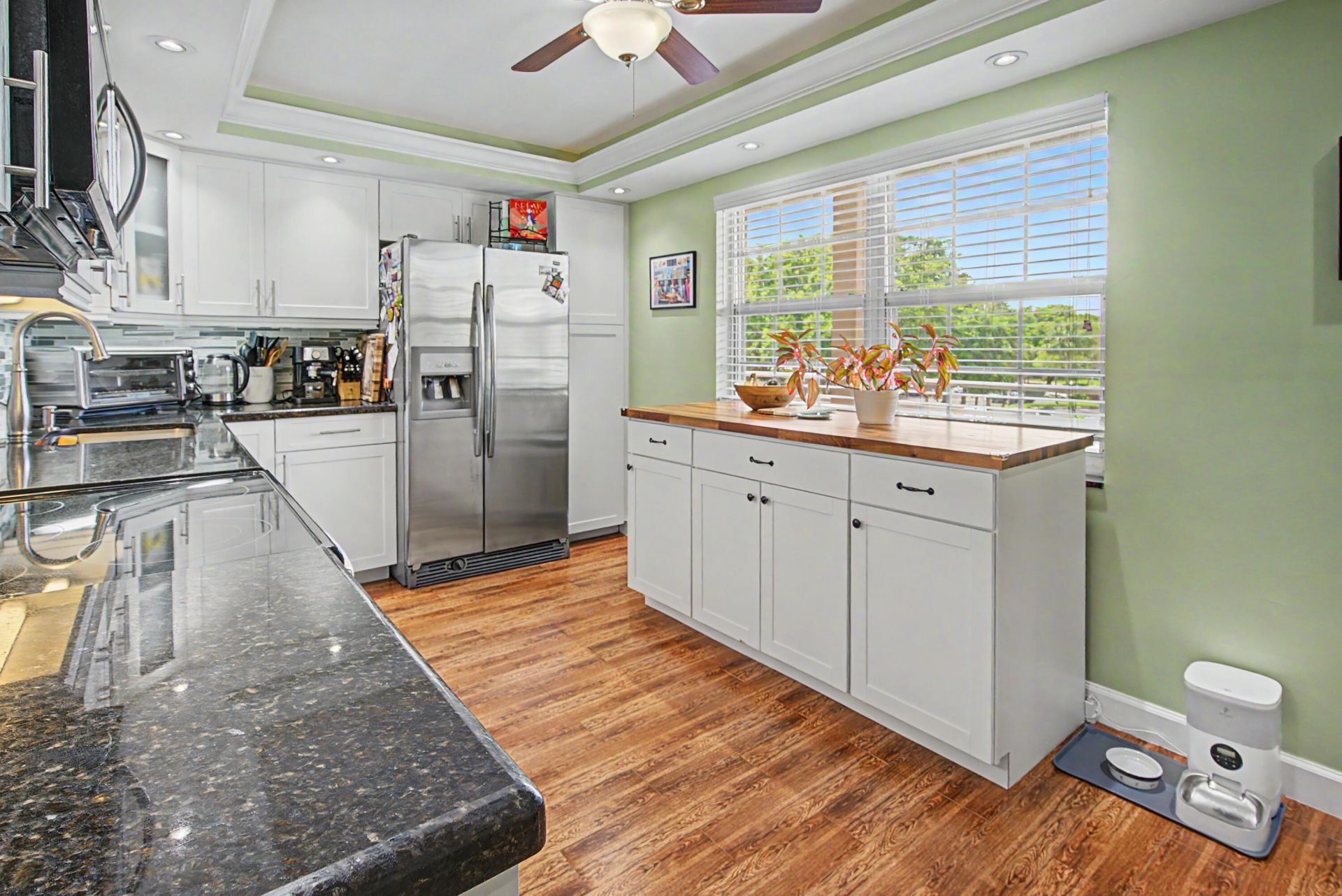 3930 Oaks Clubhouse Drive, Unit 304, Pompano Beach, FL 33069 Photo