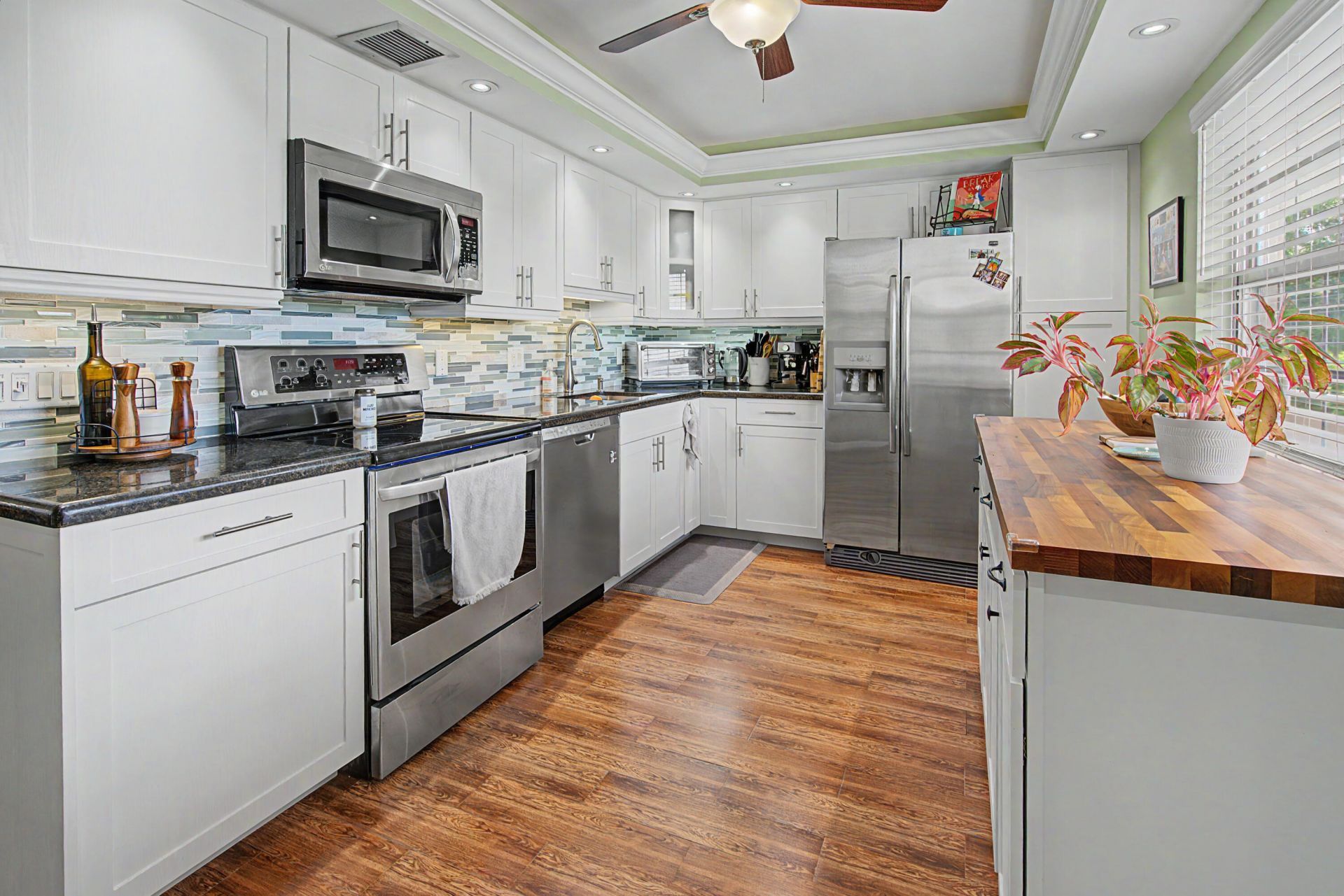 3930 Oaks Clubhouse Drive, Unit 304, Pompano Beach, FL 33069 Photo