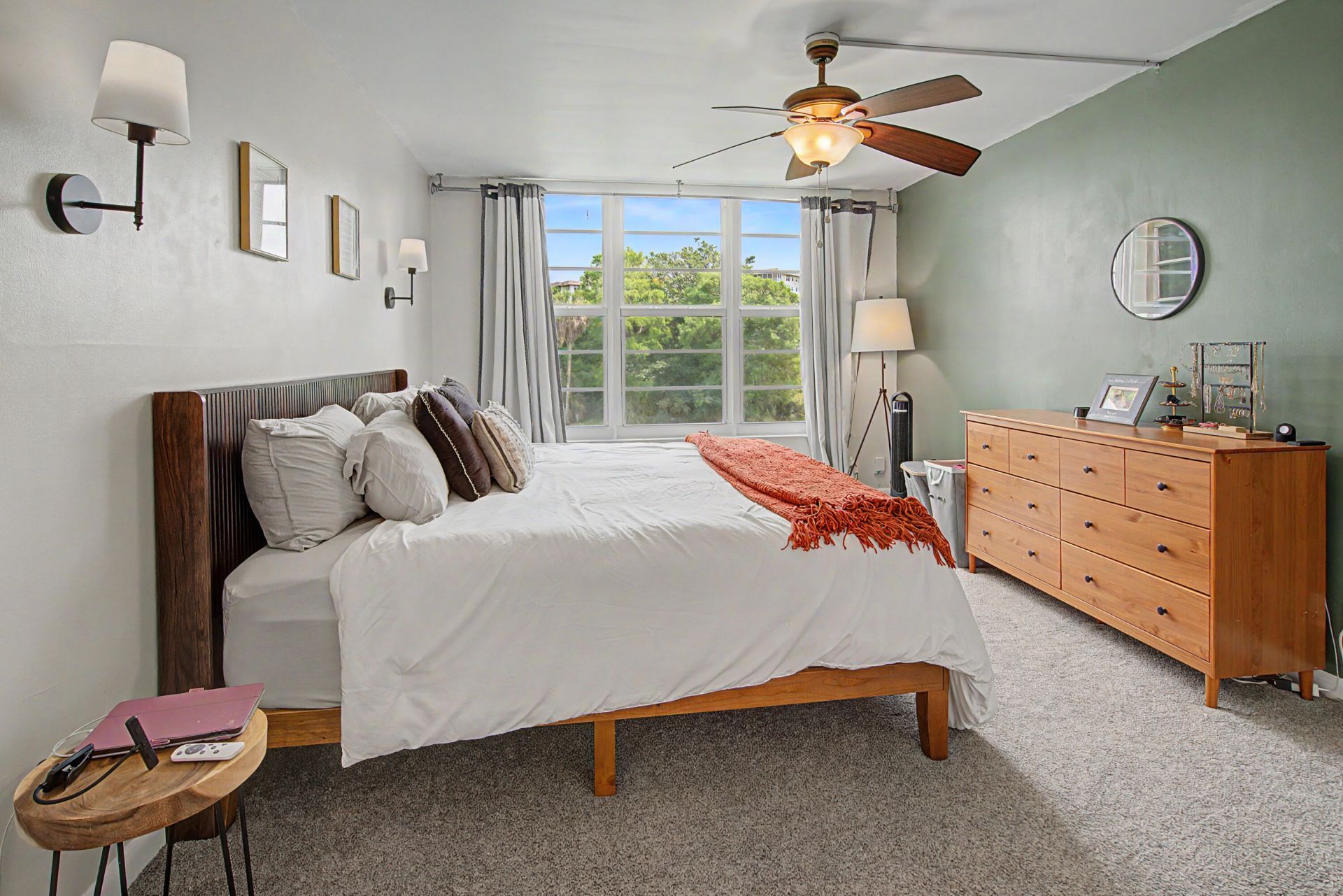 3930 Oaks Clubhouse Drive, Unit 304, Pompano Beach, FL 33069 Photo