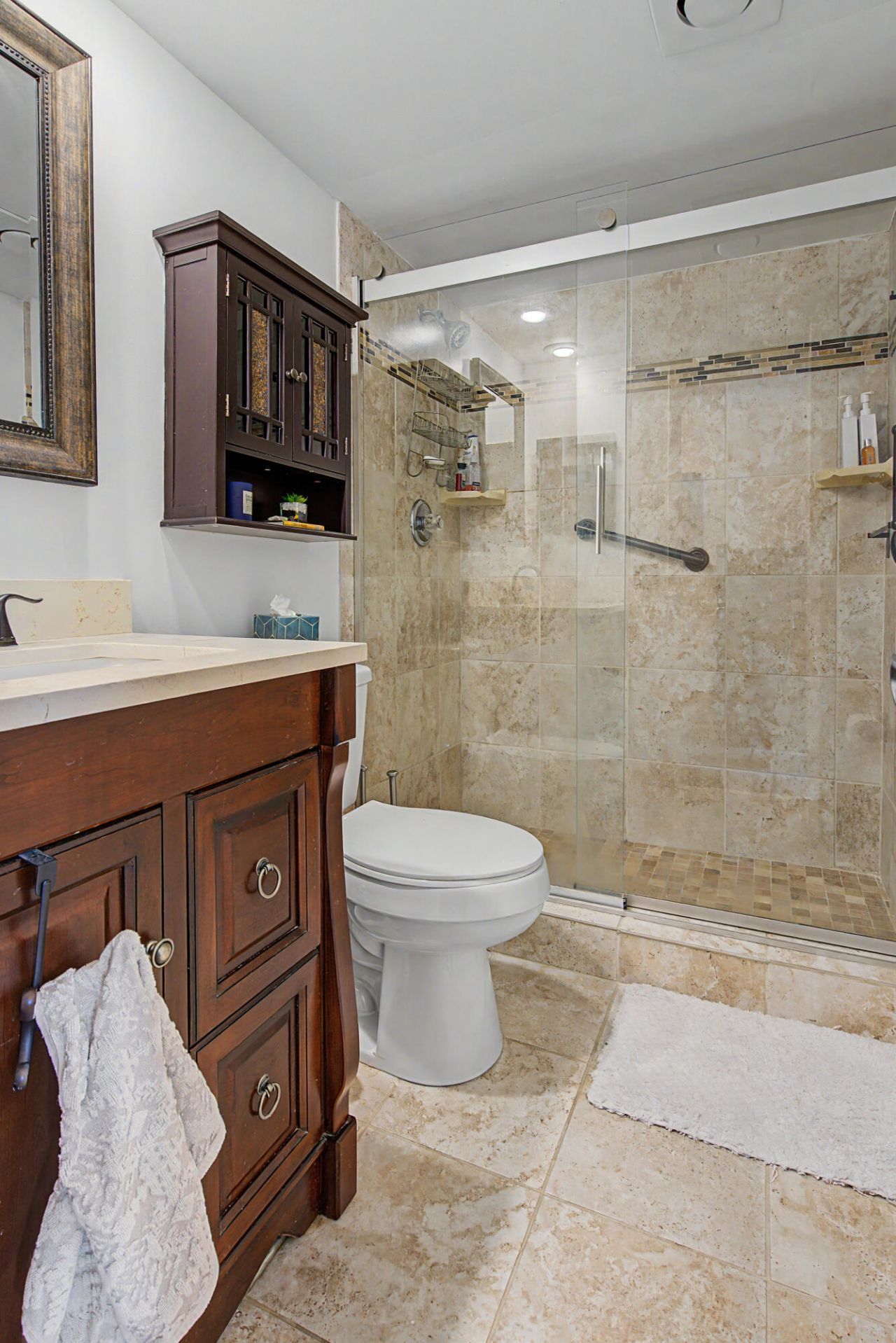 3930 Oaks Clubhouse Drive, Unit 304, Pompano Beach, FL 33069 Photo