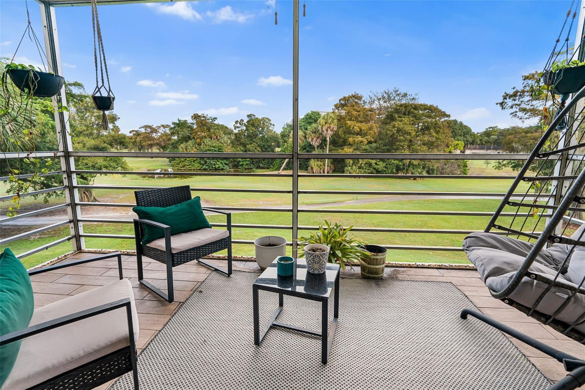 3930 Oaks Clubhouse Drive, Unit 304, Pompano Beach, FL 33069 Photo