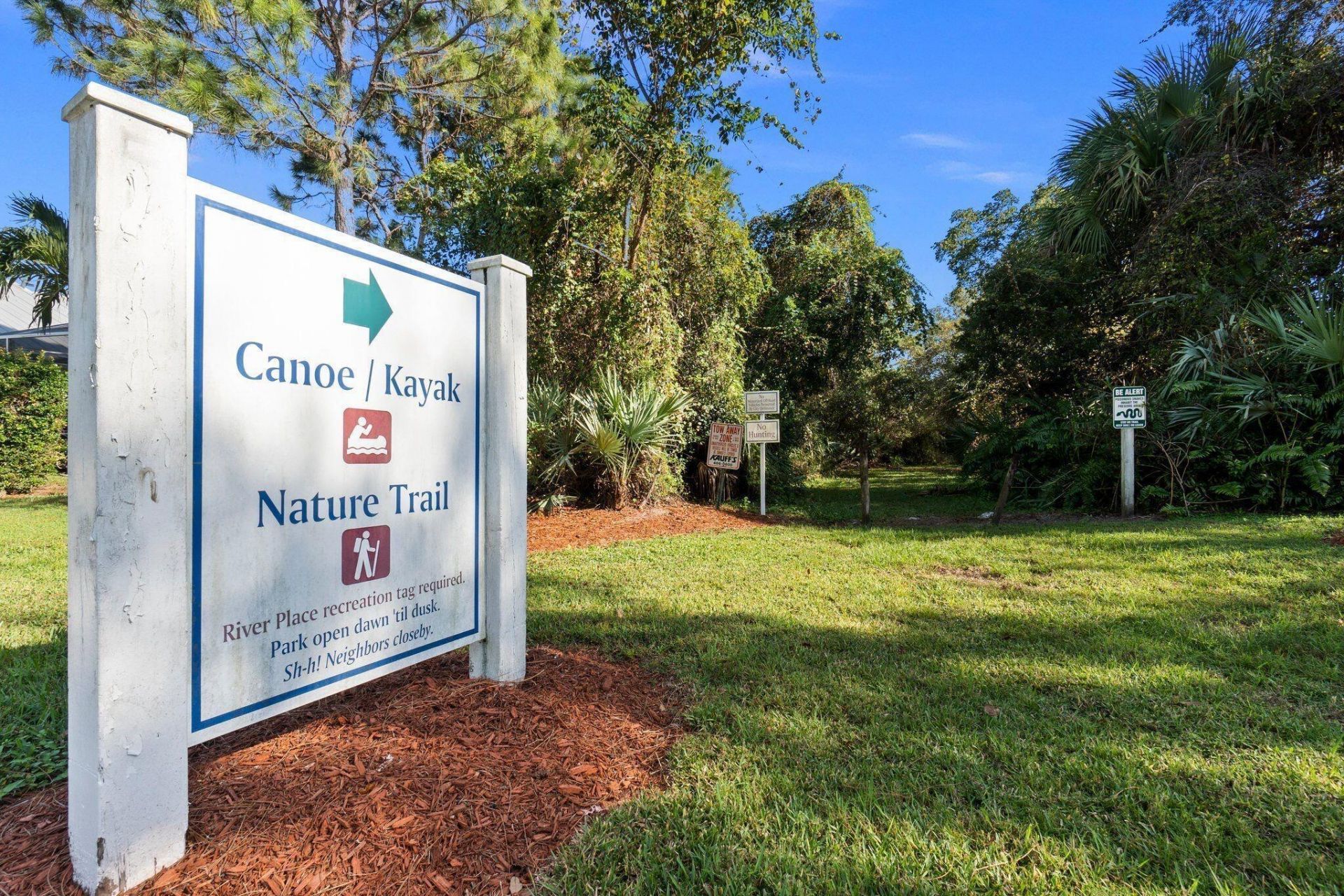 532 NE Canoe Park Circle, Port Saint Lucie, FL 34983 Photo