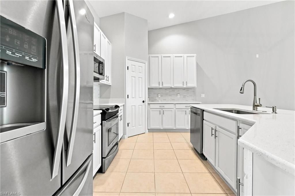 14758 Calusa Palms Dr , Unit 203, Fort Myers, FL 33919 Photo