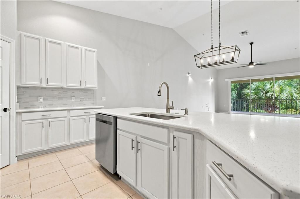 14758 Calusa Palms Dr , Unit 203, Fort Myers, FL 33919 Photo